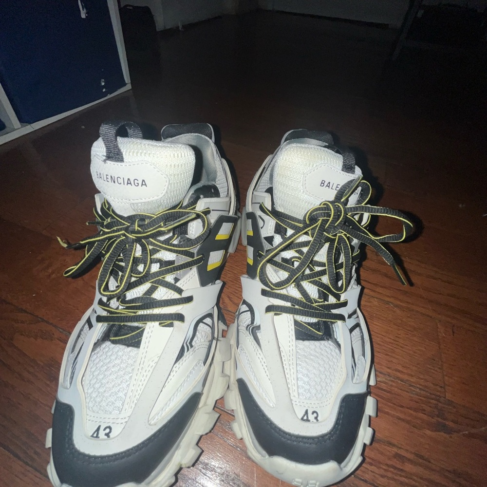 Balenciaga tracks